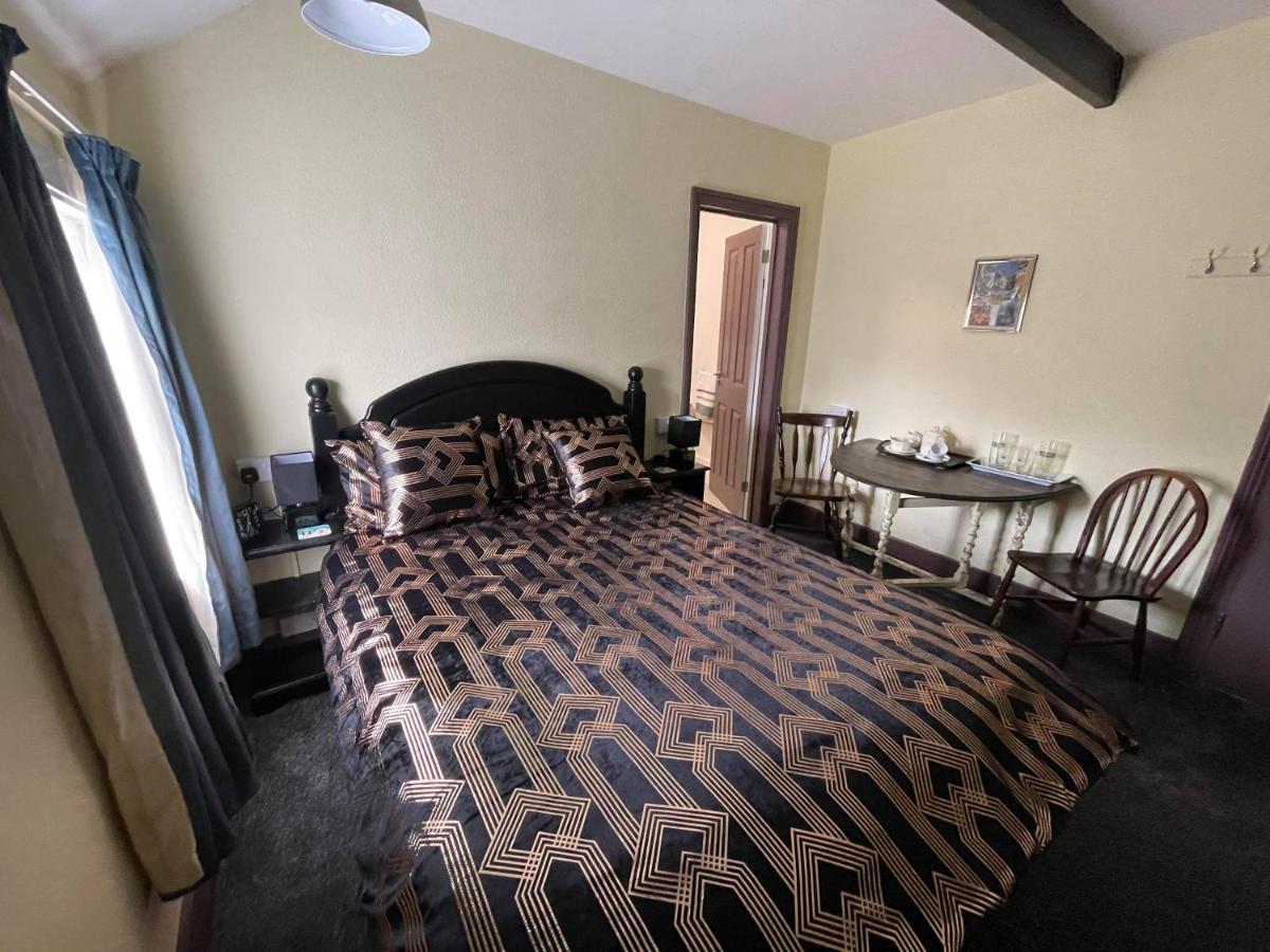The Kings Arms Inn Stratton  Bagian luar foto