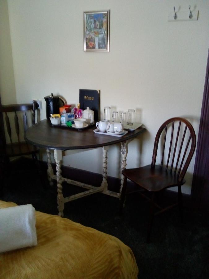 The Kings Arms Inn Stratton  Bagian luar foto