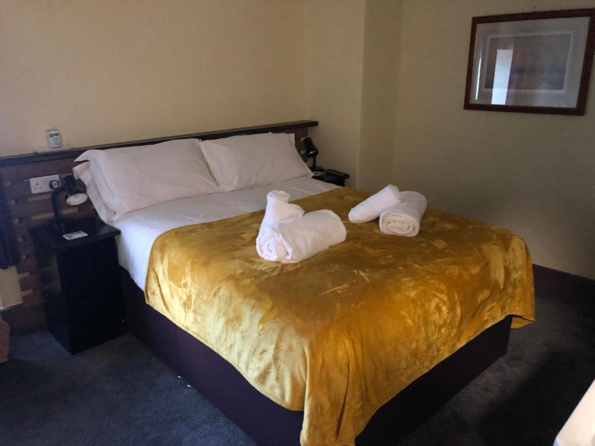 The Kings Arms Inn Stratton  Bagian luar foto