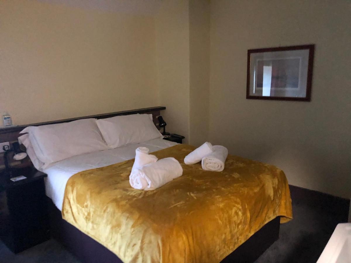 The Kings Arms Inn Stratton  Bagian luar foto